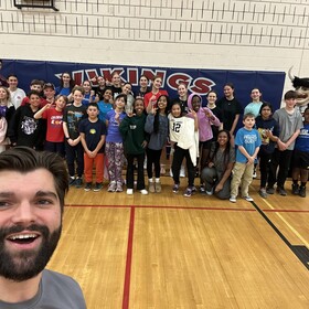 L'école a accueilli les élèves des écoles nourricières pour une super soirée volleyball